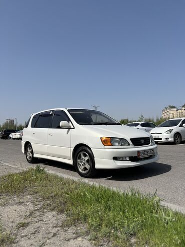 Котлы: Toyota Ipsum: 2000 г., 2 л, Автомат, Бензин, Минивэн