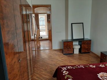 Uzunmüddətli kirayə mənzillər: Sahil işəri şəhər metrosunun yaxınlığında(Torqovuda) 4 mertebəli — 10