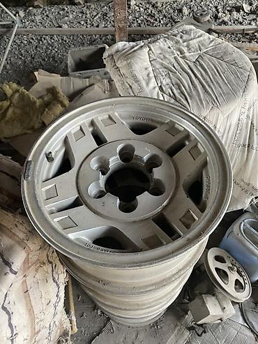 Диски: Диски R 17 Комплект, отверстий - 5, Б/у — 8
