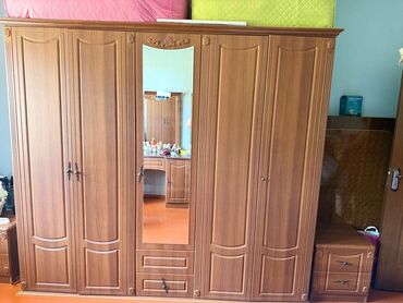 otax qapilari: İkinəfərlik çarpayı, Dolab, Termo, 2 tumba, İşlənmiş
