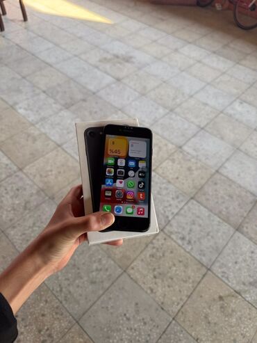 Apple iPhone: IPhone 7, 32 GB, Qara, Barmaq izi — 10