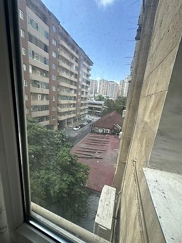 Otaqların satışı: Kirayə Verilir!!!! Ailə və tələbə xanımlara Geniş və işıqlı zalın — 13