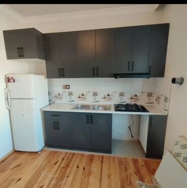 Mətbəx mebeli: Ağ rəngli mətbəx mebeli dəsti. Dəstə bir sıra asma şkaflar, alt -da lalafo.az — 11 Mətbəx mebeli: Ağ rəngli mətbəx mebeli dəsti. Dəstə bir sıra asma şkaflar, alt — 11