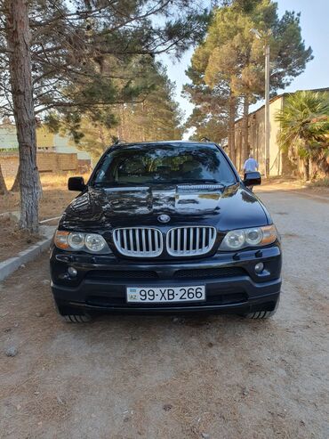 BMW: BMW X5 (E53) – qara rəng, bej salon Əsas xüsusiyyətlər: - Kuzov: SUV
