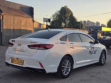 Транспорт: Hyundai Sonata: 2022 г., 2 л, Автомат, Газ, Седан — 5
