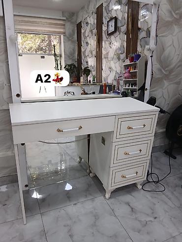 manikür masaları: Düz masa, Siyirməli, Polkasız — 1