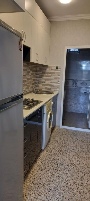 kiraye heyet evleri ayliq: 45 kv. m, 2 otaqlı