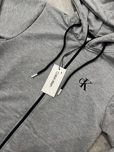 Duksevi: Muški duksevi M,L,XL,XXL veličine 1 komad 3400 din ili 2 komada za — 2
