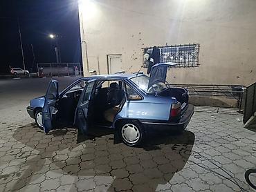 e klass: Daewoo Nexia: 2008 г., Седан — 4