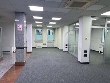 Poslovni prostor: Izdaje se ekskluzivan poslovni prostor 350m2 u poslovnoj zgradi na — 11