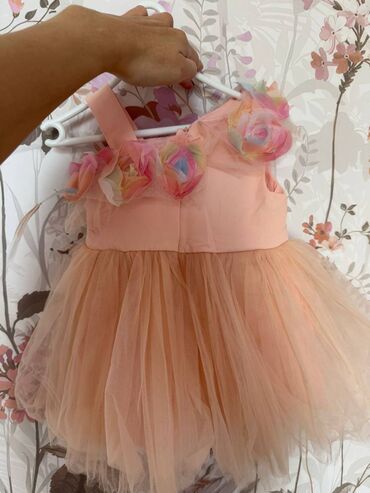 Donlar: 2ci əl usaq paltarı cox az geyinilib 10 azndir her biri — 5