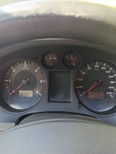Seat: Seat Ibiza: 1.9 l | 2004 г. 353991 km Hečbek — 3