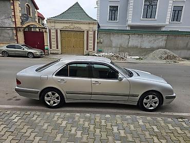 bmw 320 1996: Mercedes-Benz E 220: 2.2 l | 2001 il Sedan — 5