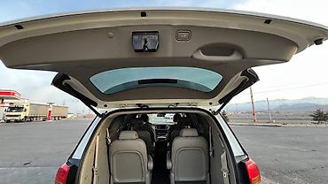 Kia: Kia Carnival: 2017 г., 2.2 л, Автомат, Дизель, Минивэн — 27