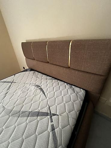 Ev üçün mebel: Yataq dəsti – yumşaq başlıq və yanları ilə müasir dizayn - Ölçü — 1