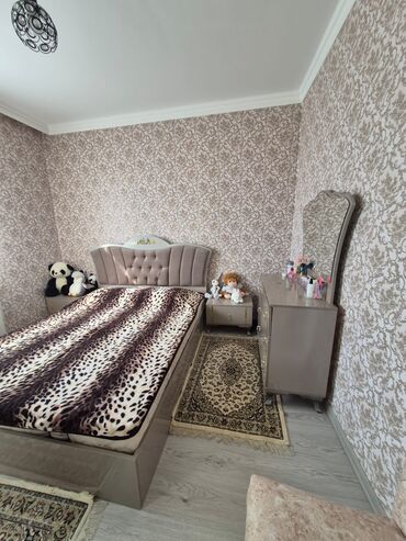 Qonaq otağı dəstləri: Yeni, Divan — 9