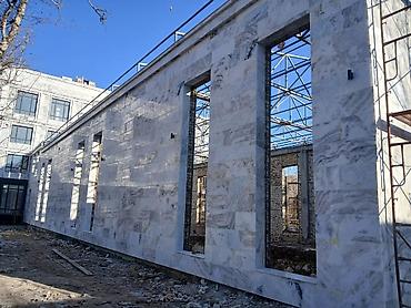 Лестницы из гранита, мрамора: Лестница из гранита, мрамора Для дома, Форма лестницы: Прямая, Стиль: Классический — 49