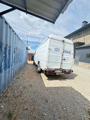 Унаа: Жүк ташуучу унаа, Mercedes-Benz, Стандарт, 4 т, Колдонулган — 3