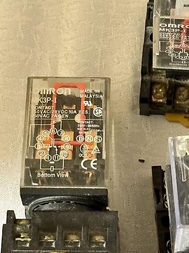 Digər elektrik malları: Sənaye elektrik avadanlıqları dəsti Məzmun: - Siemens kontaktorlar — 15