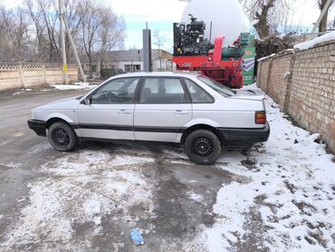 Volkswagen: Volkswagen Passat: 1989 г., 1.8 л, Механика, Бензин, Седан — 5
