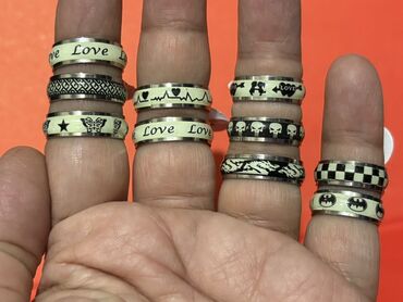 yaqut qaşlı uzuk: Üzük, Qaşsız