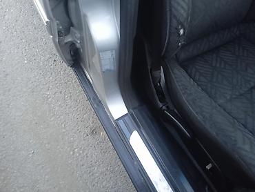 Disk təkərlər: - Disklər: Mercedes-Benz orijinal yüngül lehimli disklər (5 cüt şüalı — 5