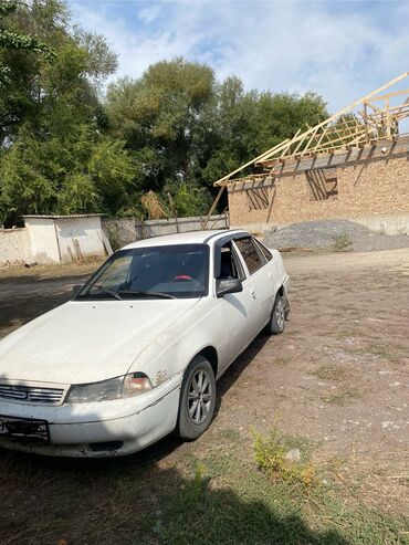 авто сидение: Daewoo Nexia: 1997 г., 1.5 л, Механика, Бензин, Седан