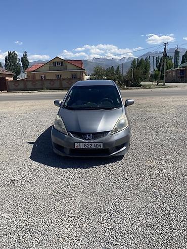 хунчи авто: Honda Fit: 2010 г., 1.5 л, Автомат, Бензин, Хэтчбэк — 2
