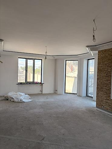 Дома: 560 м², 6 комнат и более, Семейным — 7