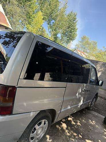 Mercedes-Benz Vito: 2003 г., 2.2 л, Механика, Дизель, Минивэн