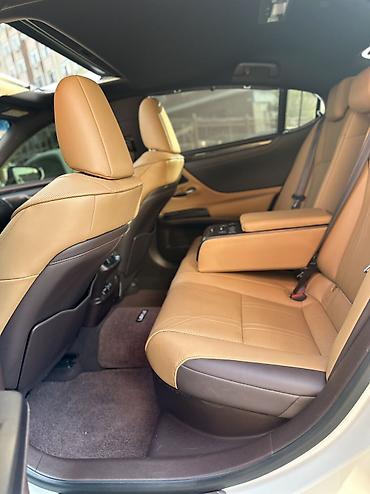 Lexus: Lexus ES: 2019 г., 2.5 л, Вариатор, Гибрид, Седан — 14
