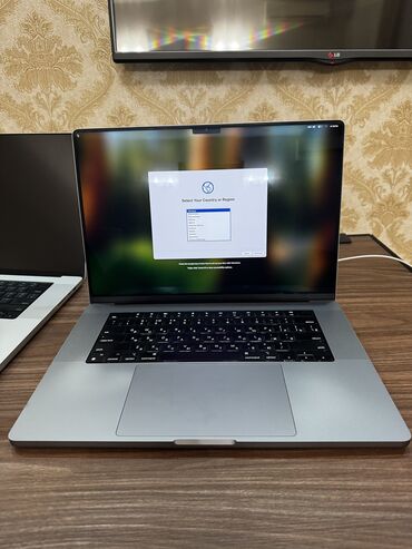 chocolate bar too faced: Ноутбук, Apple, 16 ГБ ОЗУ, Apple M1 Pro, 16 ", Б/у, Для несложных задач, память NVMe SSD
