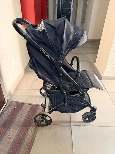 lux: Прогулочная коляска Luxmom (чёрная) Б/У 5 000 сомов звонки и — 2