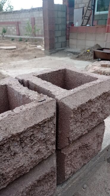 строительные блоки: Cтанок для производства пескоблоков, Новый, В наличии