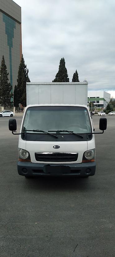 disk teker 16: Kia Bongo işçi yük maşını – qapalı furqon - Marka/model: Kia Bongo — 1