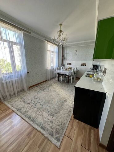 сдаю квартиру по рыскулова: 3 комнаты, 95 м², Элитка, 4 этаж, Евроремонт