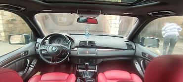 niva 4 qapili: BMW X5 (E53) – qara eksteryer, qırmızı dəri salon - Kuzov: SUV, qara — 3