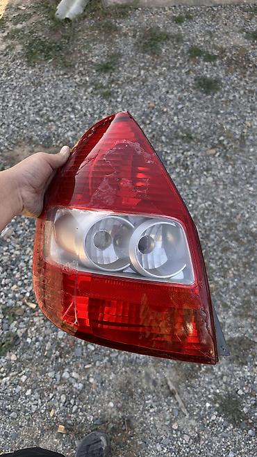Задний левый стоп-сигнал Honda 2003 г., Б/у, Оригинал at lalafo.kg Задний левый стоп-сигнал Honda 2003 г., Б/у, Оригинал