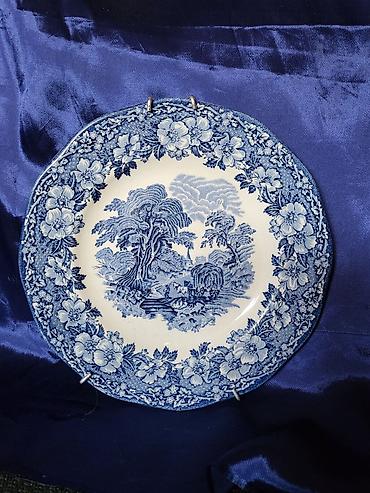 Ostali antikviteti: Engleski tanjir za na zid Wedgwood iz 70ih. Engleski tanjir za na — 5