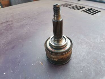 Auto delovi: Homokinetički zglob Lada 2121,21213,21214 Niva 26mm. Polovno, ocuvano — 2