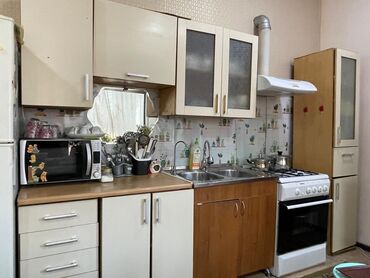 б у кухонные шкафы: Ашкана үчүн шкаф, Колдонулган, Асма, Жуугучсуз