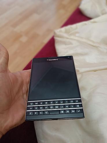 knopka: Blackberry Passport, 32 ГБ, цвет - Черный, Кнопочный, Сенсорный — 6