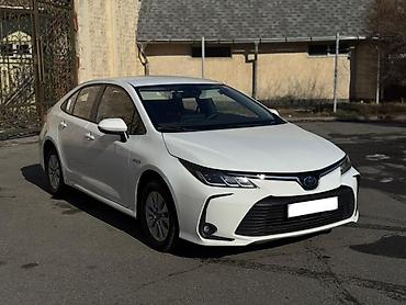 Toyota: Toyota Corolla: 2019 г., 1.8 л, Вариатор, Гибрид, Седан — 1
