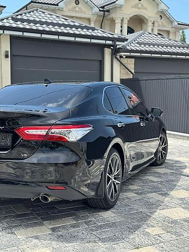 rolls royce phantom: Toyota Camry: 2019 г., 3.5 л, Автомат, Бензин, Седан — 6