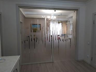 Душевые перегородки и ограждения: Душевая кабина, перегородка. душевая перегородка, закалённое стекло — 10