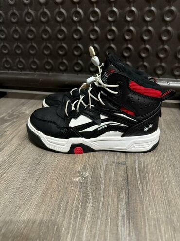 детская ортопедическая обувь зимняя: Детские кроссовки/ботинки для межсезонья - Высокая модель с