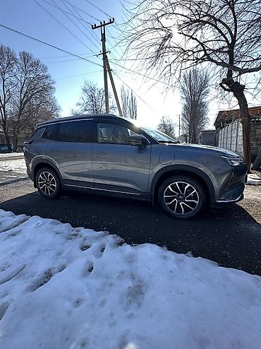 Weltmeister: Weltmeister W6, 2022 г., 60000 км, Передний, В наличии — 4