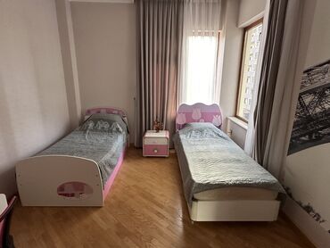 Yataq otağı dəstləri: 2 təknəfərlik çarpayı, Komod, Tumba, Dolab, Azərbaycan, İşlənmiş — 16