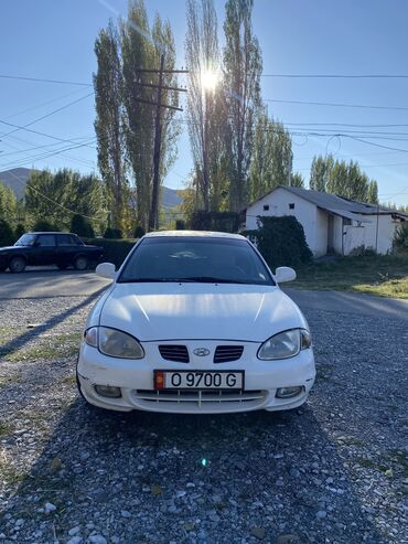 Hyundai: Hyundai Avante: 2000 г., 1.6 л, Механика, Газ, Седан