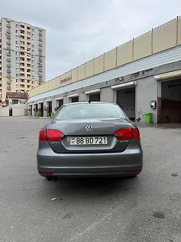 bmv satisi: Volkswagen Jetta: 2.5 l | Sedan — 3